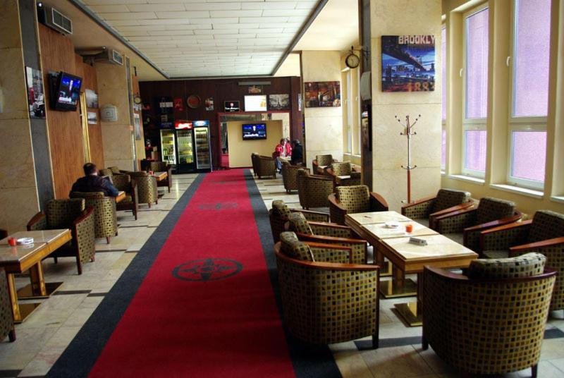 Hotel Gerlach Poprad Buitenkant foto